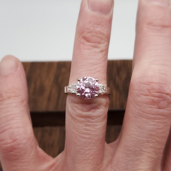 Size 5.5 925 Sterling Silver Beautiful Pink And Clear CZ Gems Ring - Picture 1 of 9